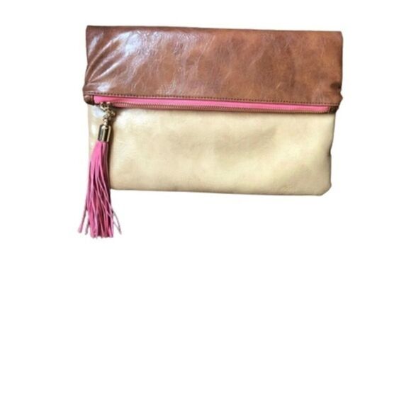 Shiraleah of Chicago Vegan Envelope Clutch, Pink lining, Tassel, Zip closure - Picture 2 of 3